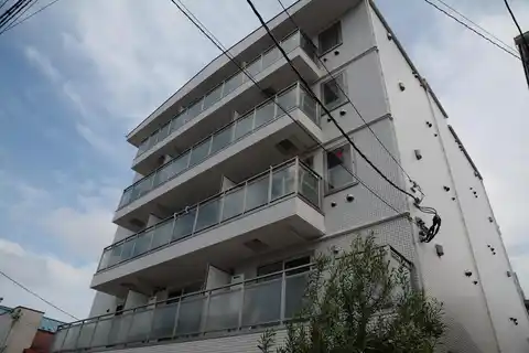 b'CASA Minami saiwaicho
