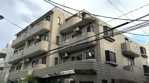 メゾン井上