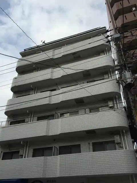 ホワイトアベニュー古谷