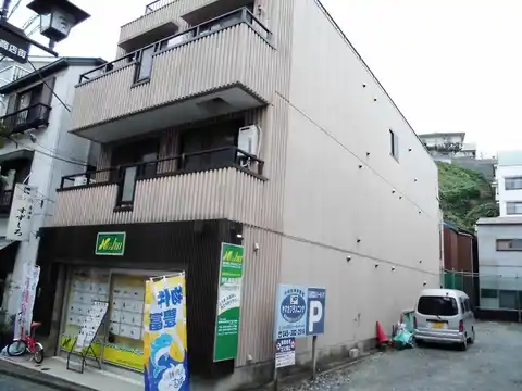 イン・ブルーム
