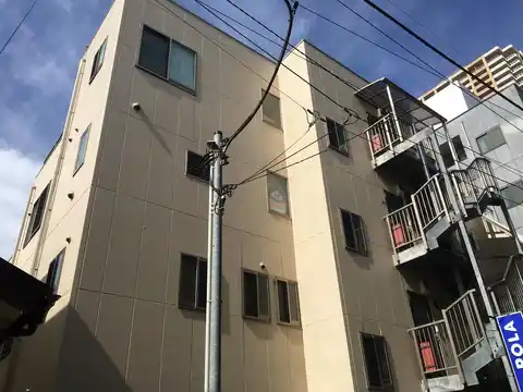 クレールタケウチ