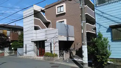 カーサプリメーラ
