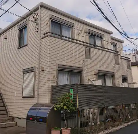 アン・ファミーユ目白