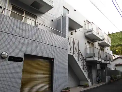 石川町タウンハウスN