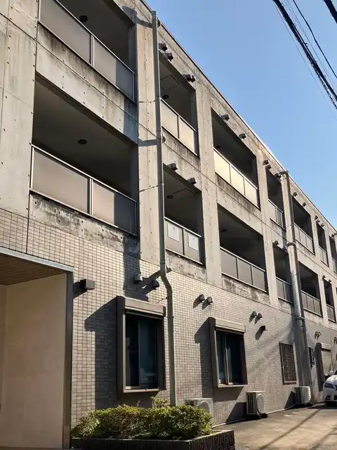 メゾンジャルダン本館