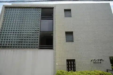 メゾンアザレ