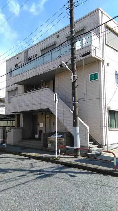 ケアラニア