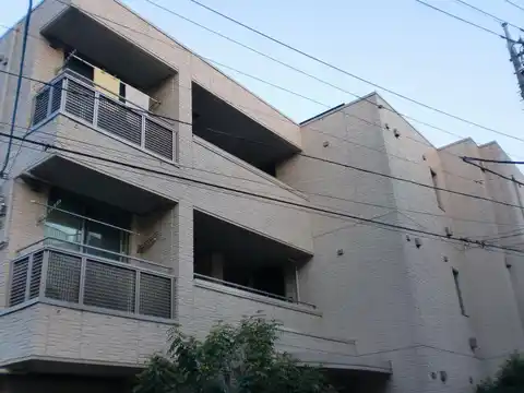 シャーメゾン青井