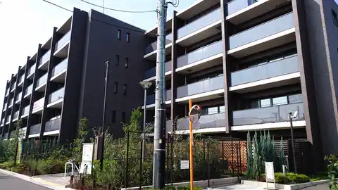 ヴィークコート大泉学園四季Garden