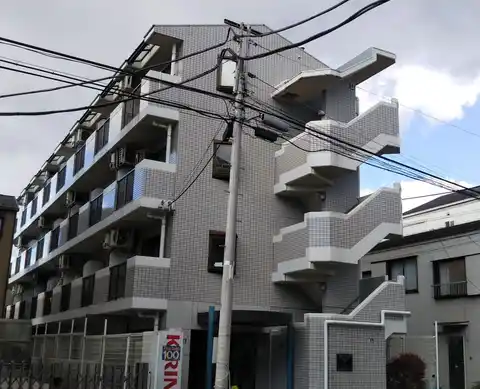 クリオ鶴見伍番館