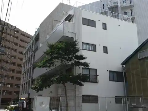ファーストSビル