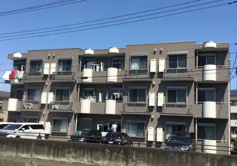 フェルミエマンション