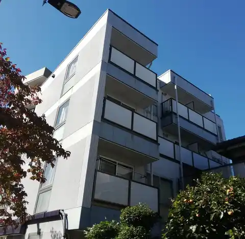 フラットリバーハイツ