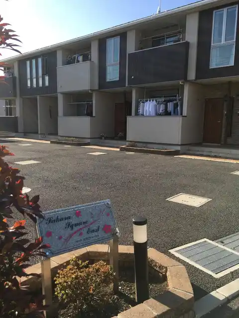 サクラスクエア イースト
