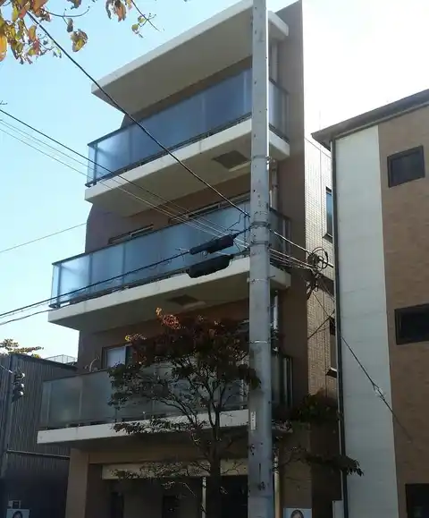 メゾンハニイ