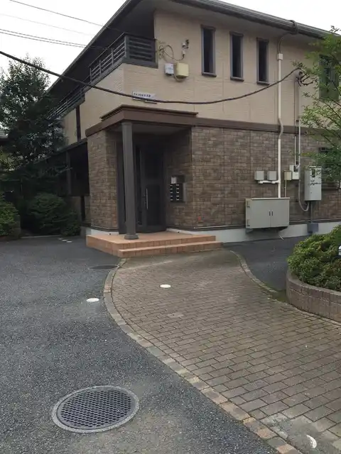 ウエストヒルズB