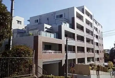 グランソルシオン藤が丘
