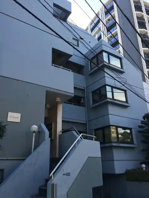 M-HOUSE