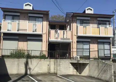 メゾン東百合丘