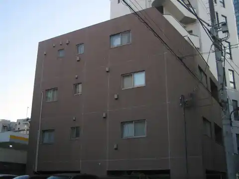 ラスュレ麻布
