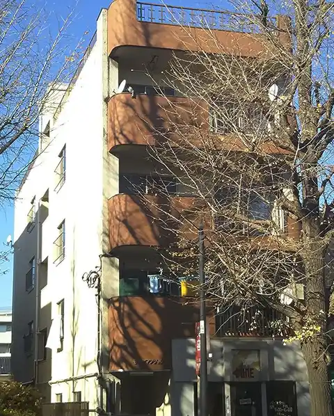 モテギマンション