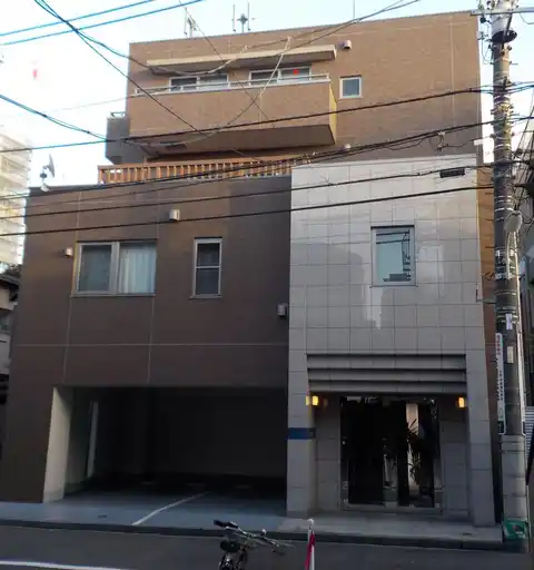T'sCourt