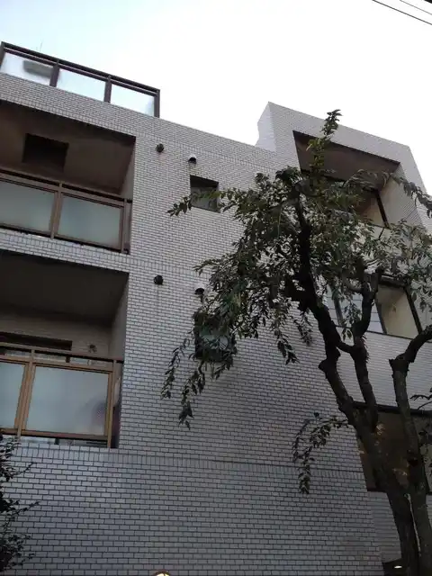 ベルヴィーユ弐番館
