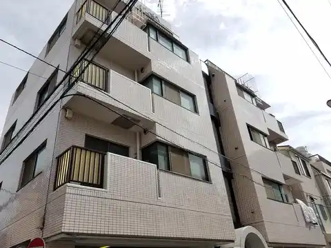 セシリアみなみ