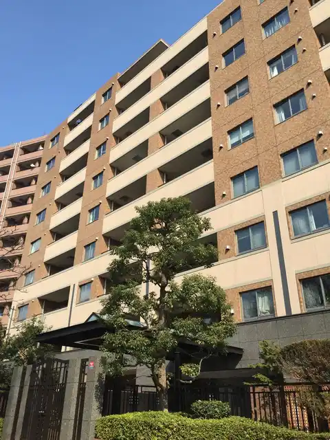 グローリオ御苑内藤町