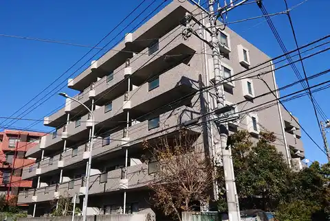 ザステイツヨコハマ