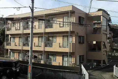 ビィクトリーハイツ