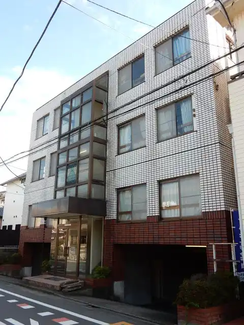 サンパレス