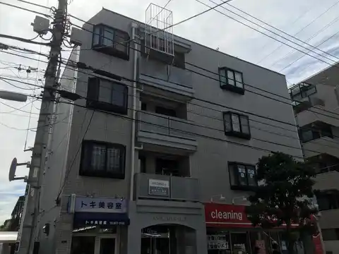 穴沢ビル