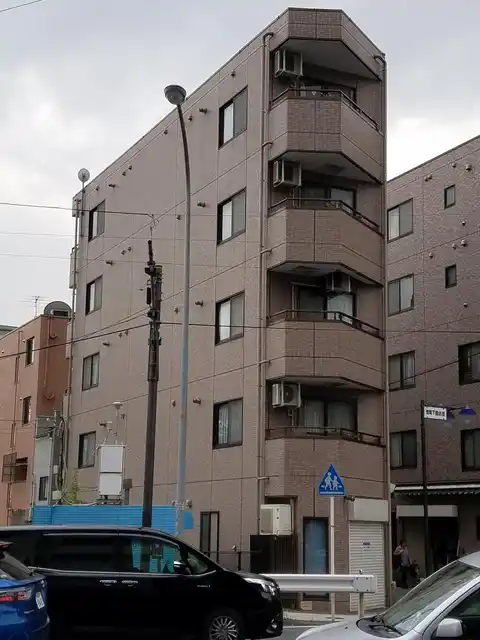 KIビル