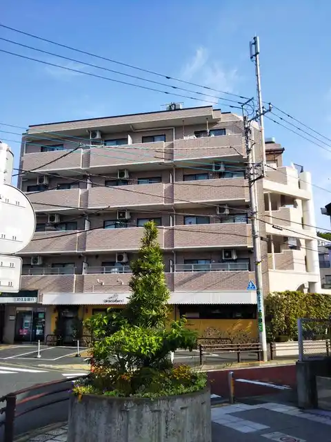 ルミエール唐木田