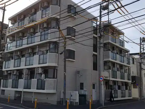 クリオ新子安弐番館