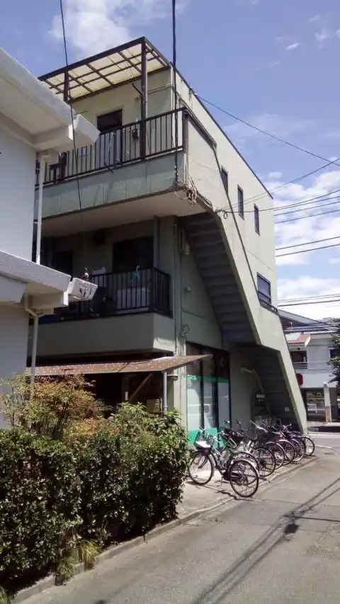 日成ビル5