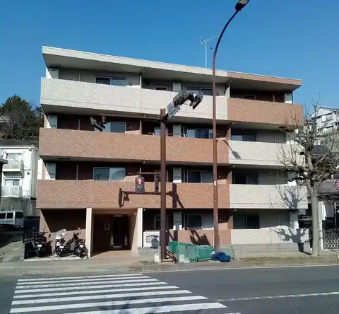エスポワール三ツ沢
