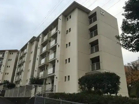 つぐみ団地 22号棟