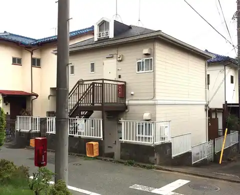 ファミールハイツ