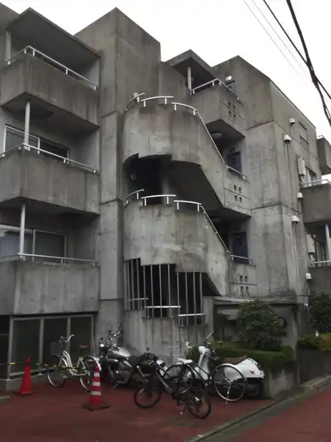 コリーヌ学芸大学