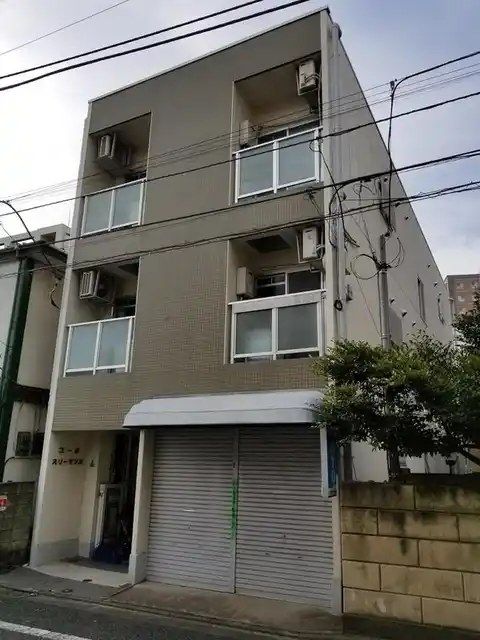 コーポスリーサンズ