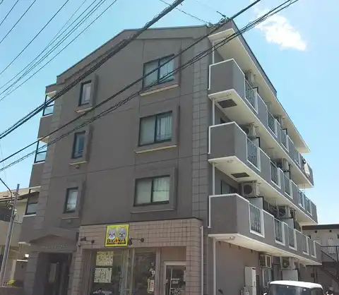 サントレノマチ