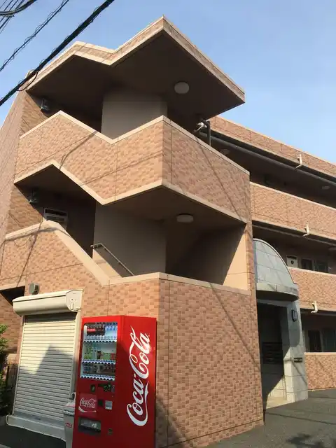 メゾン・ド・ユイット