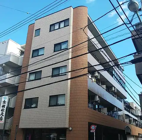 パインルーフ国領