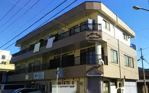 コーナーハイツ