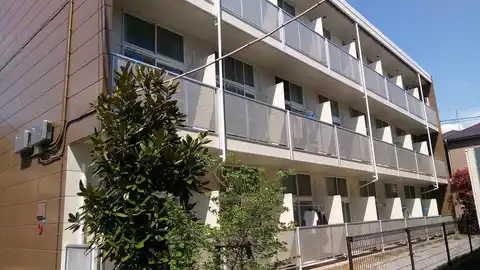 レオパレスクレスト
