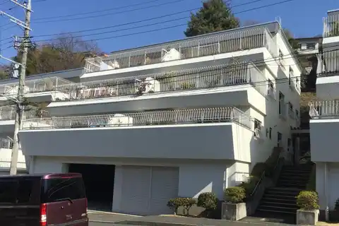 シャンポール読売ランド前3号棟