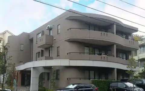 アルモニューズ