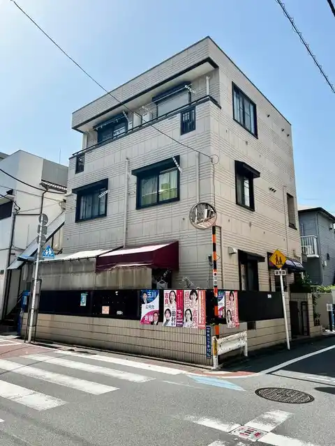 メゾンイワオ